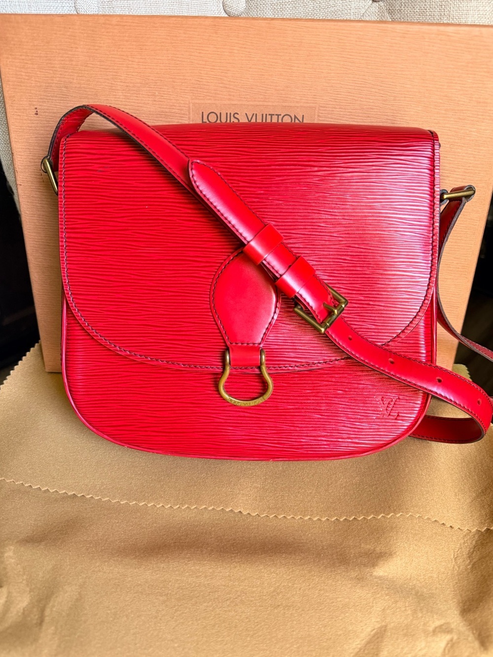 Louis Vuitton Saint Cloud GM Red Epi Leather Crossbody Adjustable Shoulder Strap